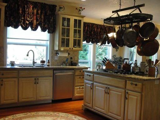 1845 SW Dickinson Ln - Photo 3 of 11