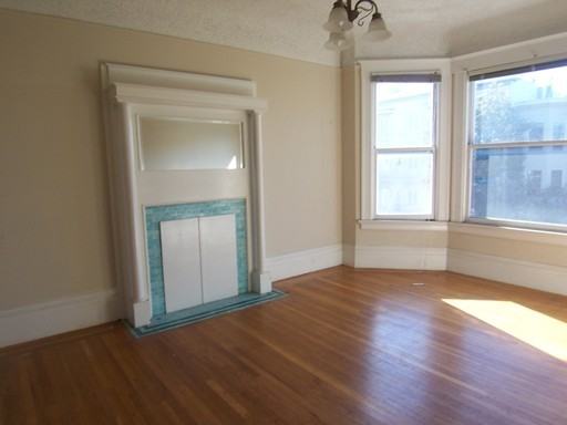 783 Guerrero St - Photo 2 of 6