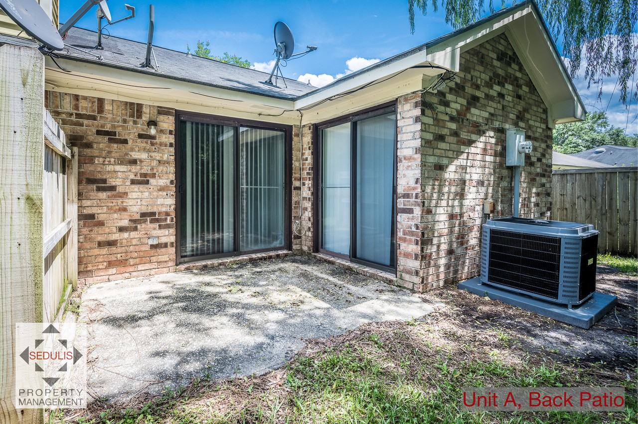 801 Temple Rd #A - Photo 3 of 26