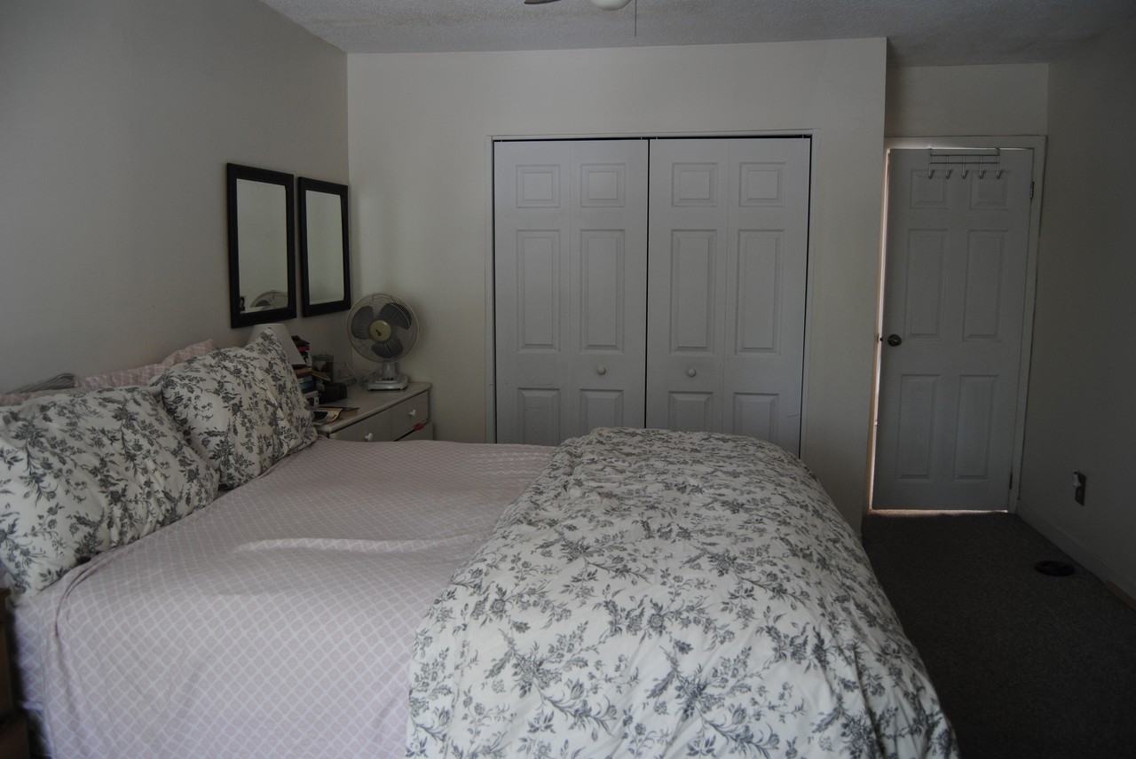 449 McLeod Street - Photo 6 of 30
