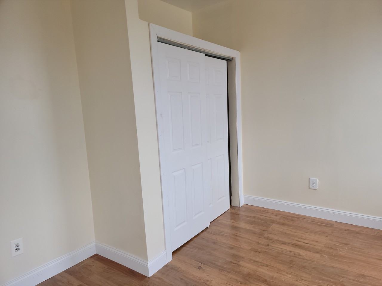 751 Forest Avenue 5A - Photo 2 of 10