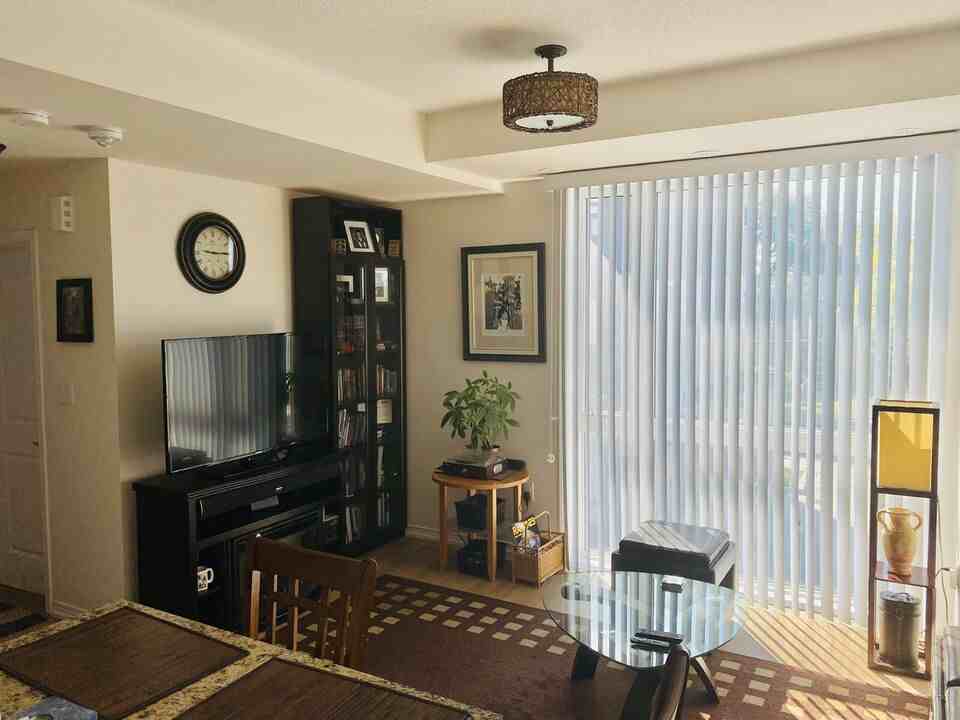 34 Fieldway Road Townhome - Photo 2 of 9