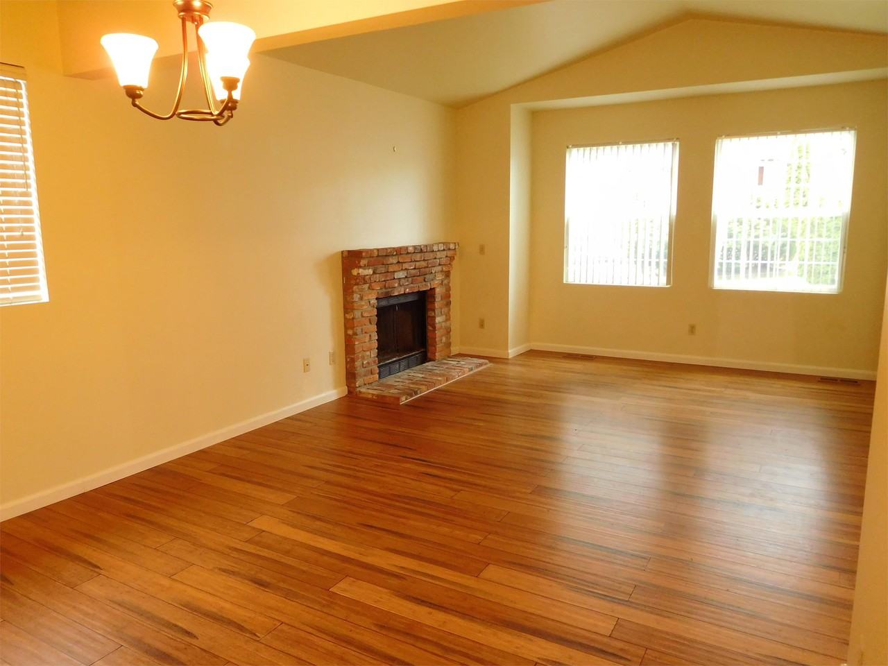 11916 Se 220th Ct #1 - Photo 3 of 30