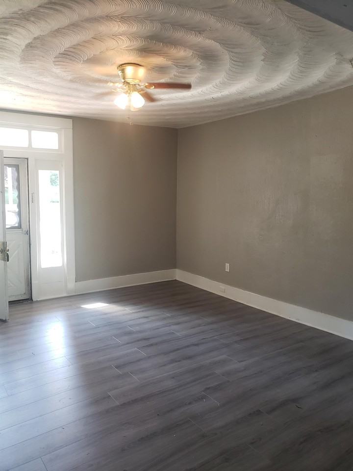 413 Frederick St #1 - Photo 2 of 14