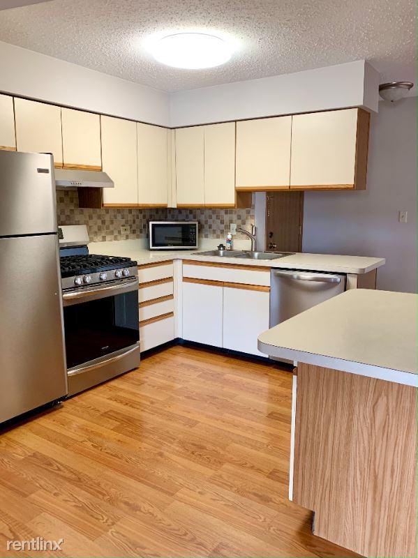 20 Echo Ct - Photo 2 of 10