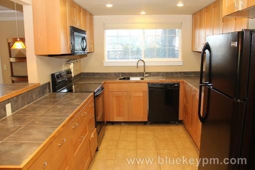 2702 Fairmount Ave - Photo 3 of 14