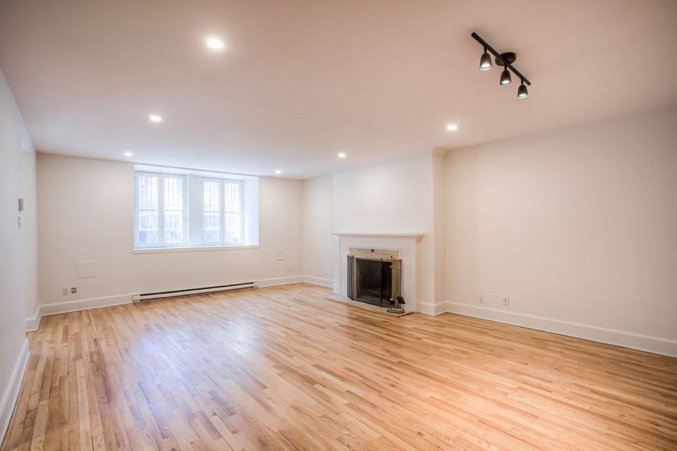 3485 Rue Durocher - Photo 3 of 21