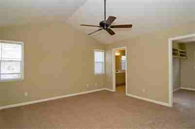 442 S Lexington Dr - Photo 2 of 8