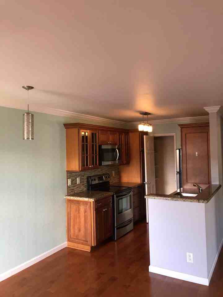 129 Piccadilly Place - Photo 2 of 23