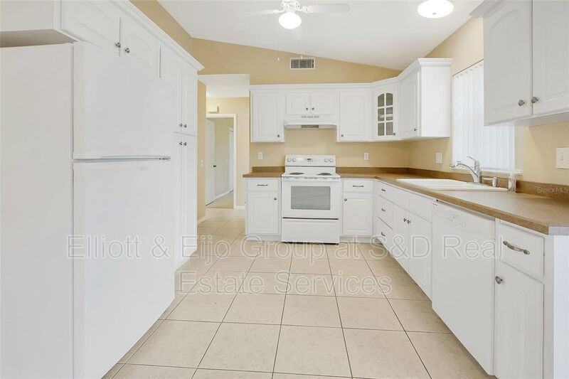 612 Lake Ned Rd - Photo 2 of 15