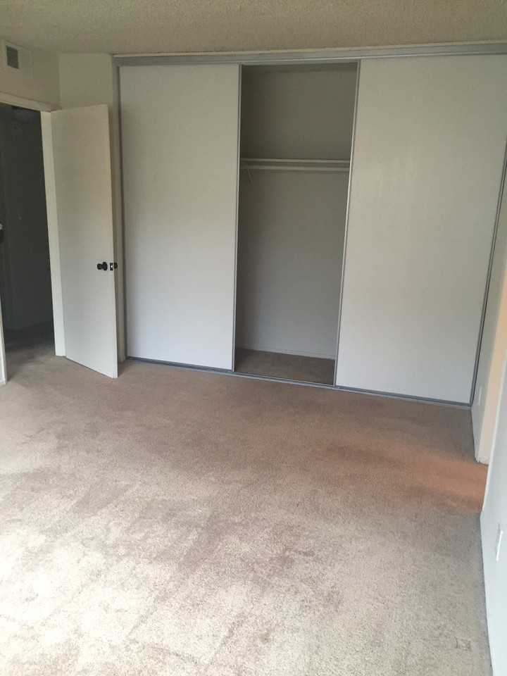 5151 Woodman Ave - Photo 2 of 14