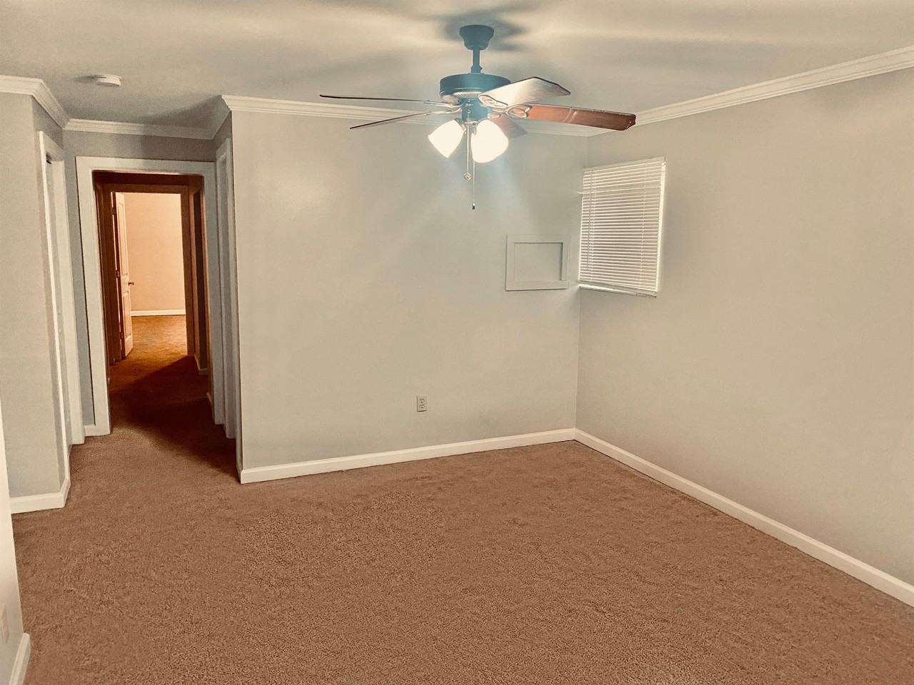 1524 1524 MCFARLAND ROADAPT 2 #2 - Photo 2 of 6