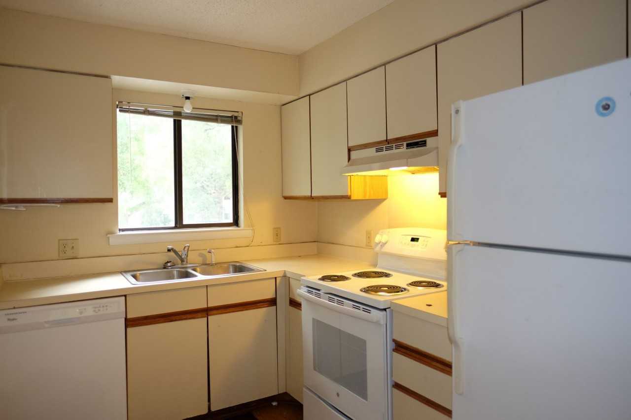 2328 2328 Sadler RdUnit 7D #1 - Photo 3 of 11