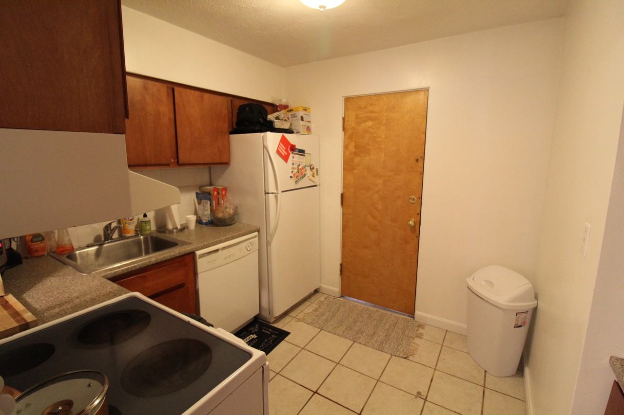 Ellery St #21 - Photo 3 of 7
