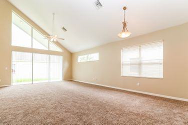 30718 Pumpkin Ridge Dr - Photo 2 of 23