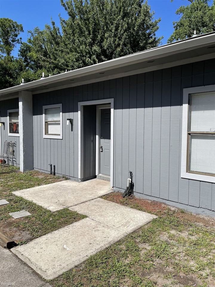 7631 Indian Lakes Dr #2