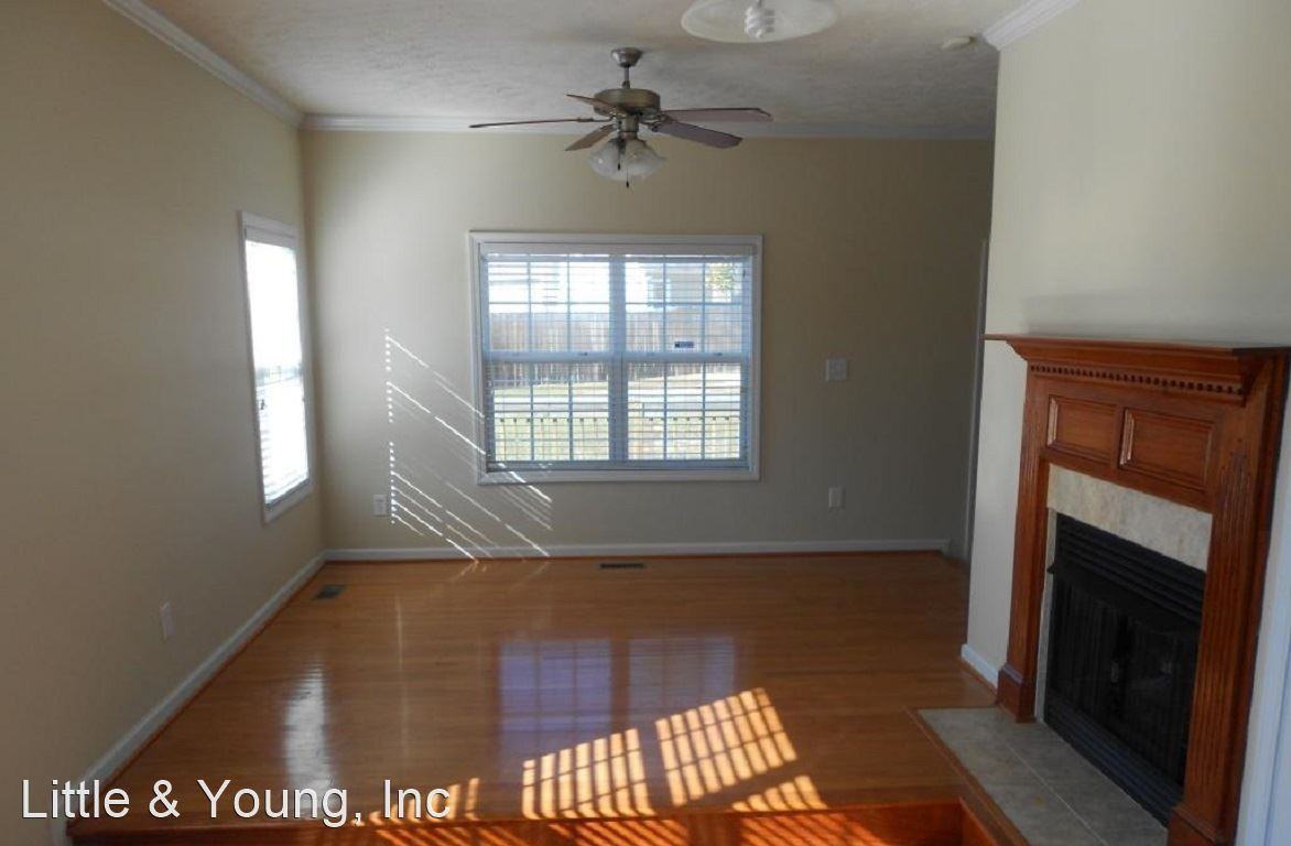1612 Middle Creek Ct - Photo 2 of 5