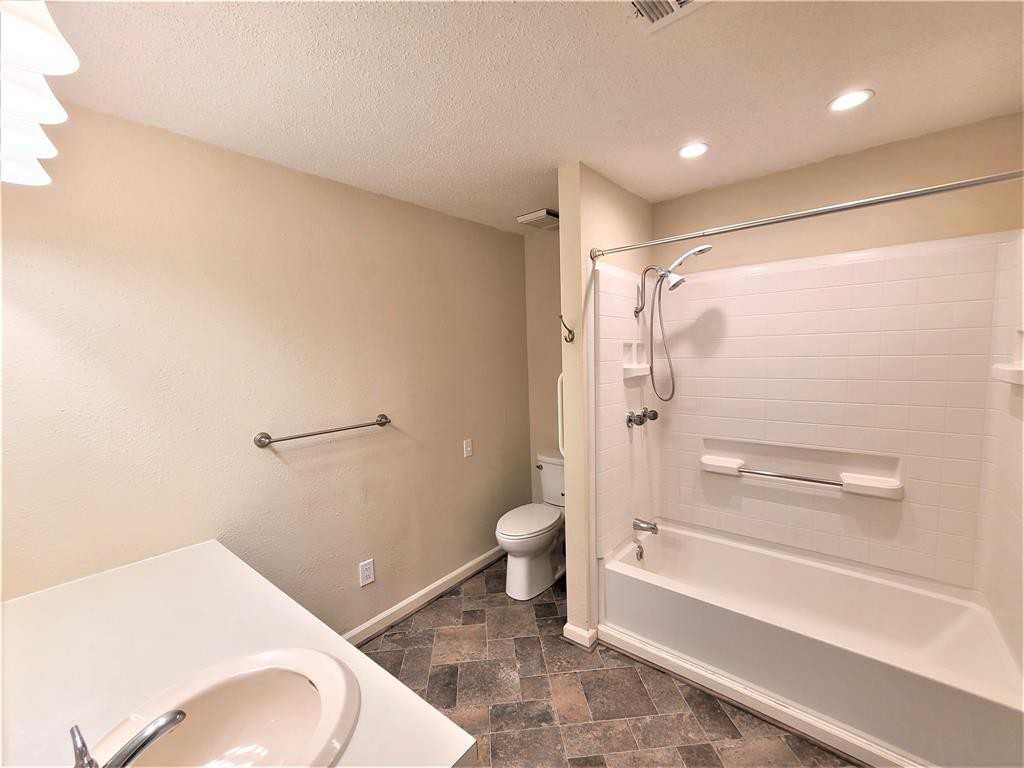 503 Riveredge Dr - Photo 7 of 12