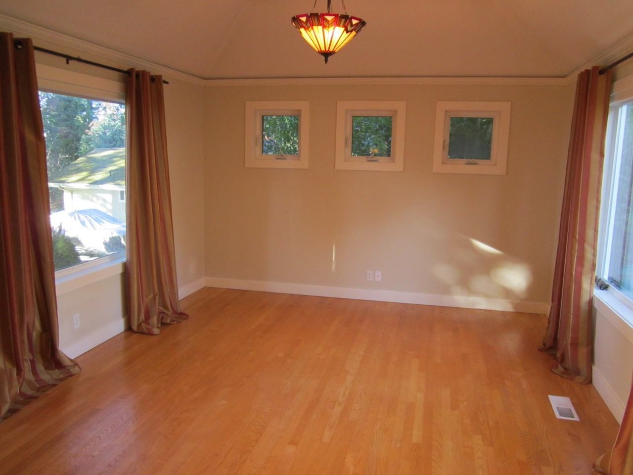 5503 231st Ave SE - Photo 3 of 20