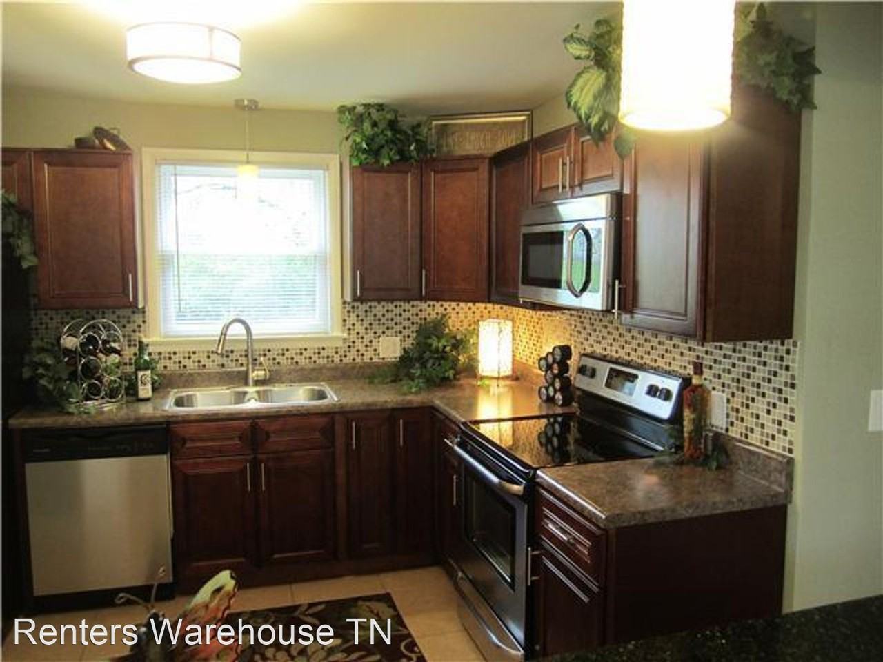 1110 Lenore St - Photo 3 of 7