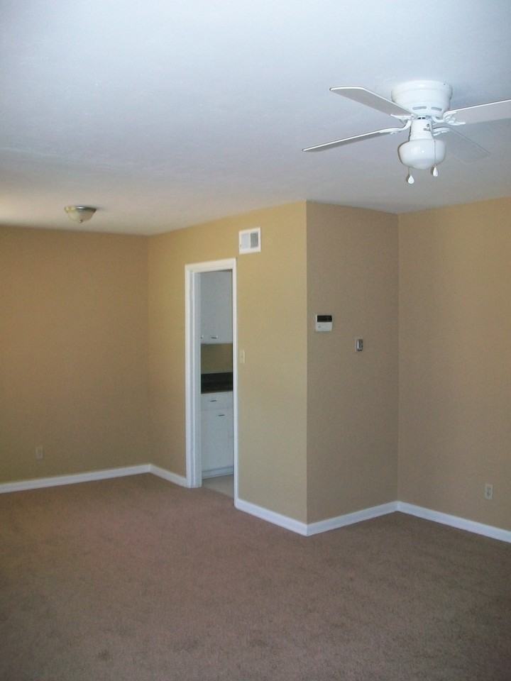 3653 Elm Park Rd - Photo 2 of 5