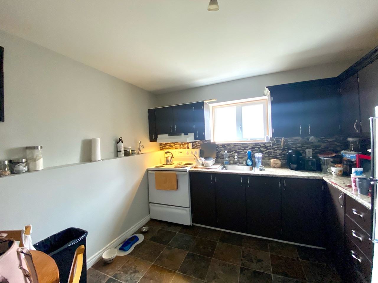 312 Fowler's Road - Photo 3 of 6