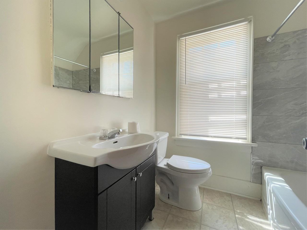 2244 Scarth Street - Photo 2 of 10