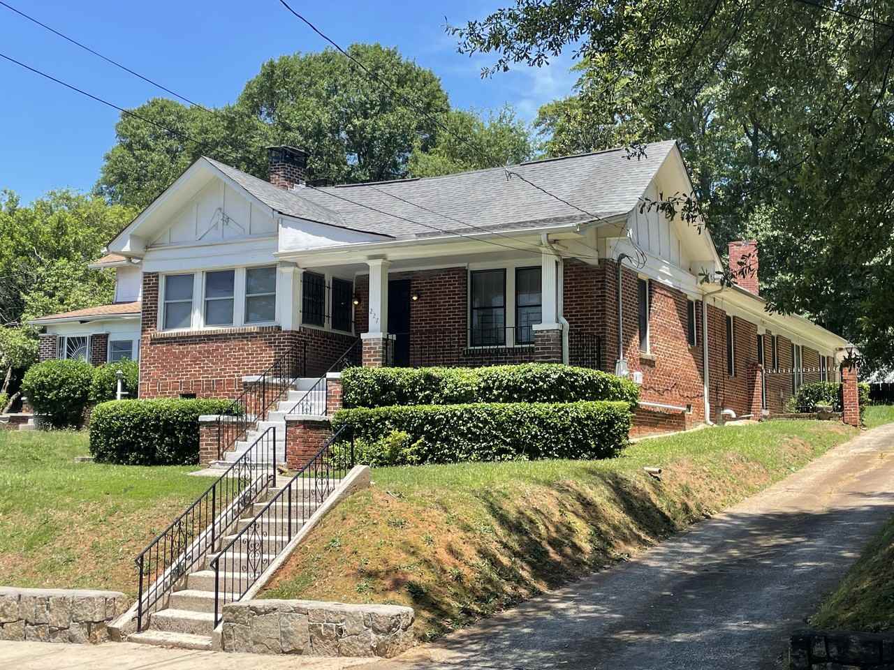 227 Griffin Street Northwest - Photo 2 of 19