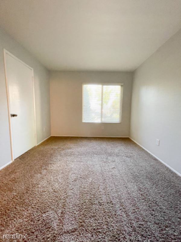 6510 6510 College Grove Drive 9 - Photo 3 of 10