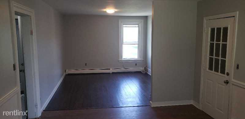 57 57 Falls Ave 2 - Photo 2 of 6