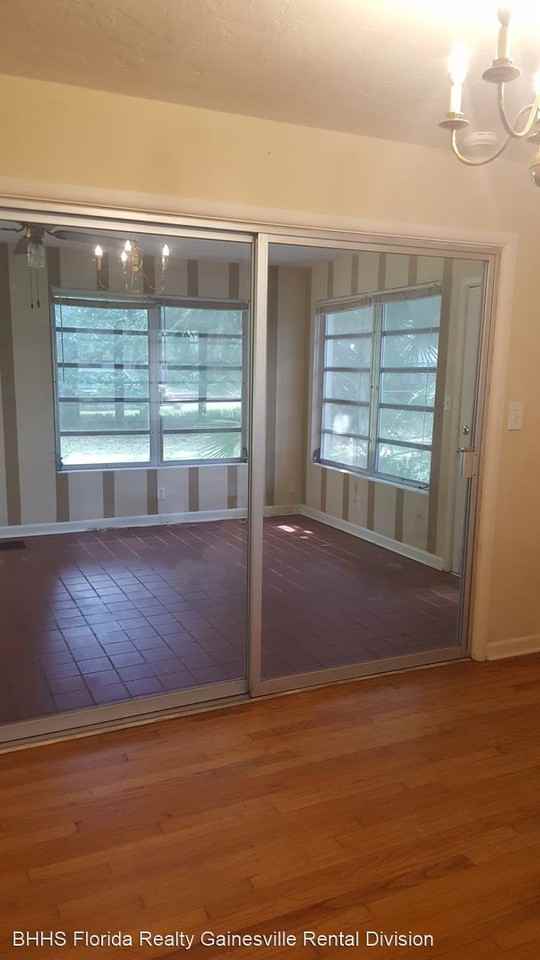 3951 Sw 4th Pl - Photo 3 of 10