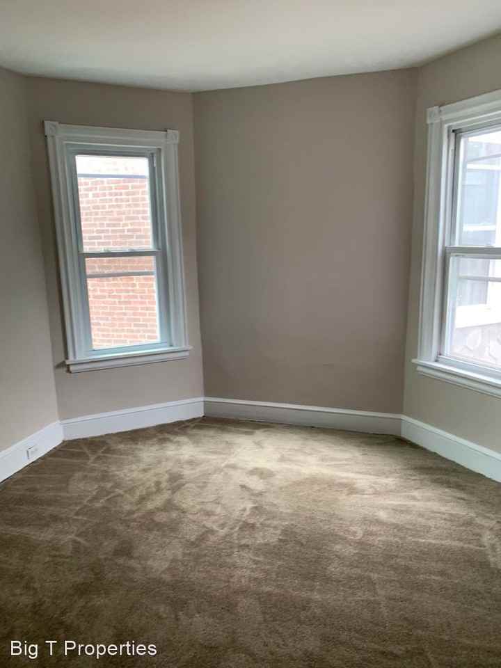 507 W 26th St - Photo 2 of 7