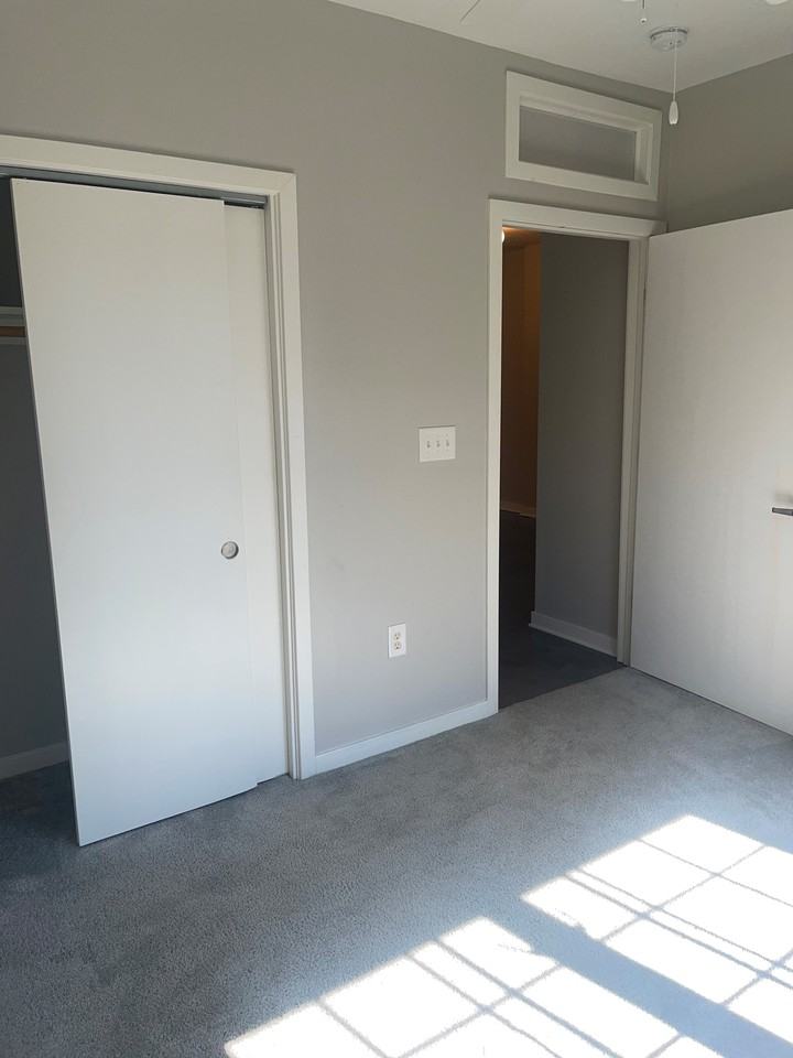 201 Waters Pl - Photo 2 of 4