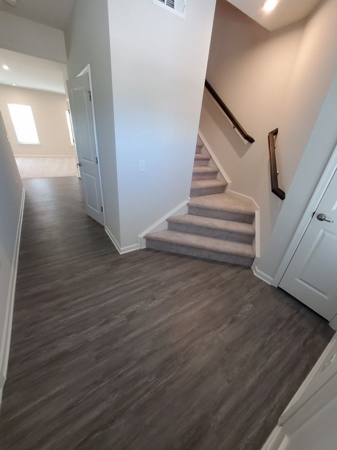 437 Killarney Park - Photo 2 of 19