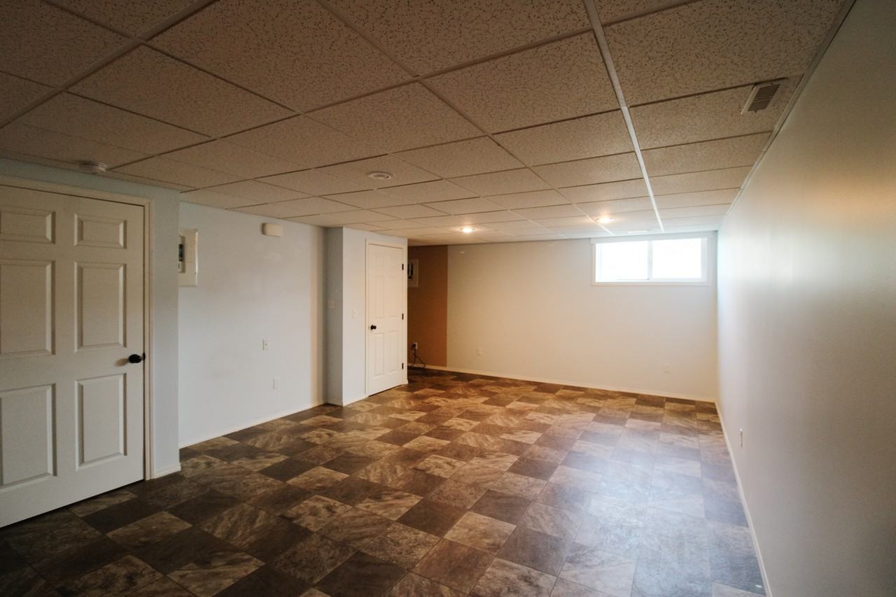 2102 25st Coaldale - Photo 2 of 8