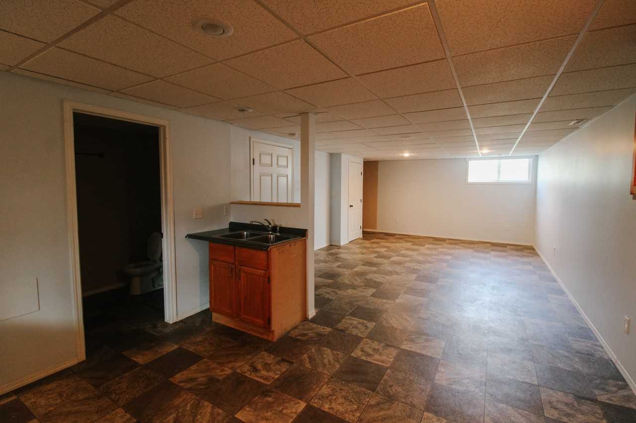 2102 25st Coaldale - Photo 3 of 8