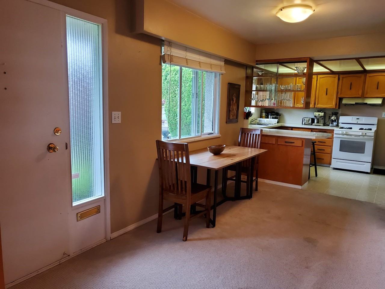 5555 Oakglen Dr - Photo 2 of 19