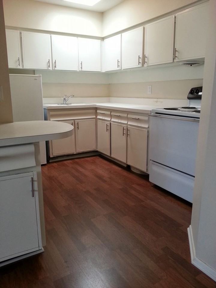 378 Saint Armands Cir Unit B #B - Photo 3 of 8