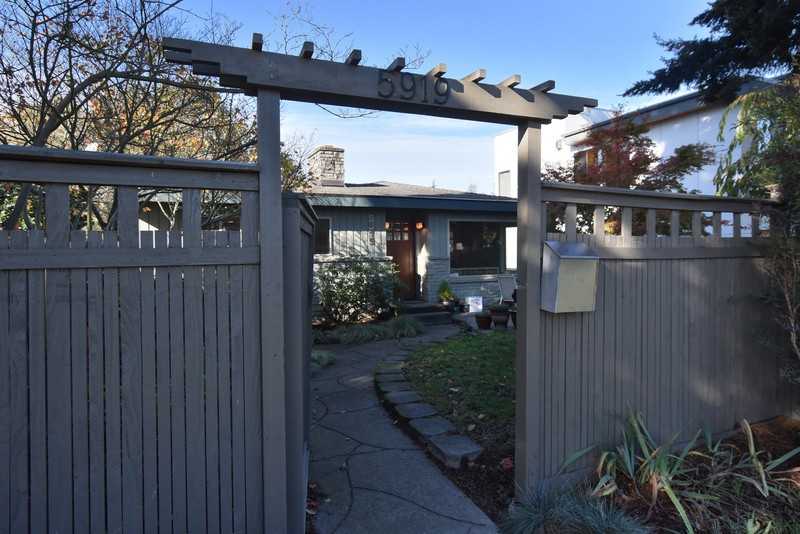 5919 47th Ave Sw - Photo 2 of 25