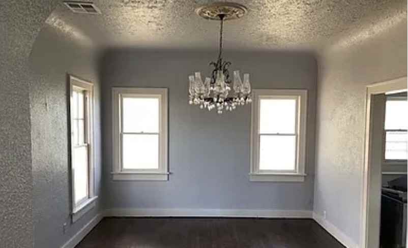 2805 Nw 17th St #1 - Photo 3 of 5