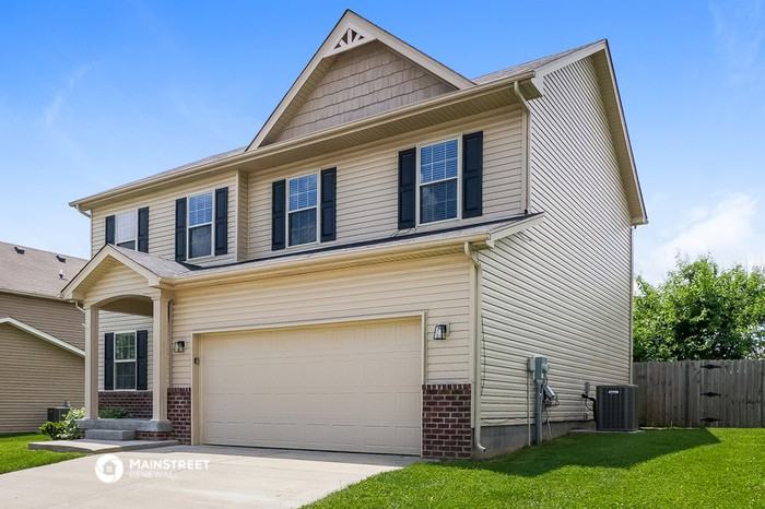 104 Spring Leaf Ct - Photo 2 of 17