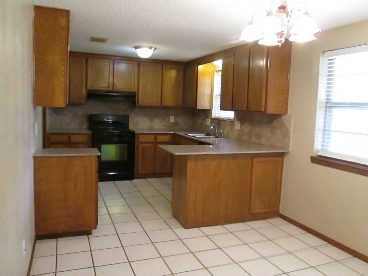 1009 Lapwing Road - Photo 3 of 5