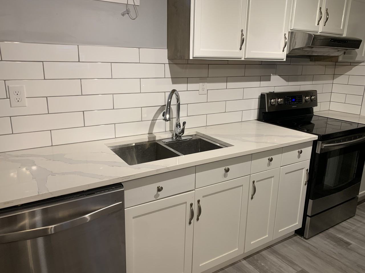 447 Malvern Close Northeast - Photo 3 of 15