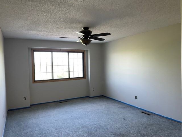 1534 Cottage Dr - Photo 4 of 9