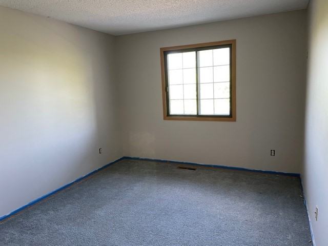 1534 Cottage Dr - Photo 5 of 9