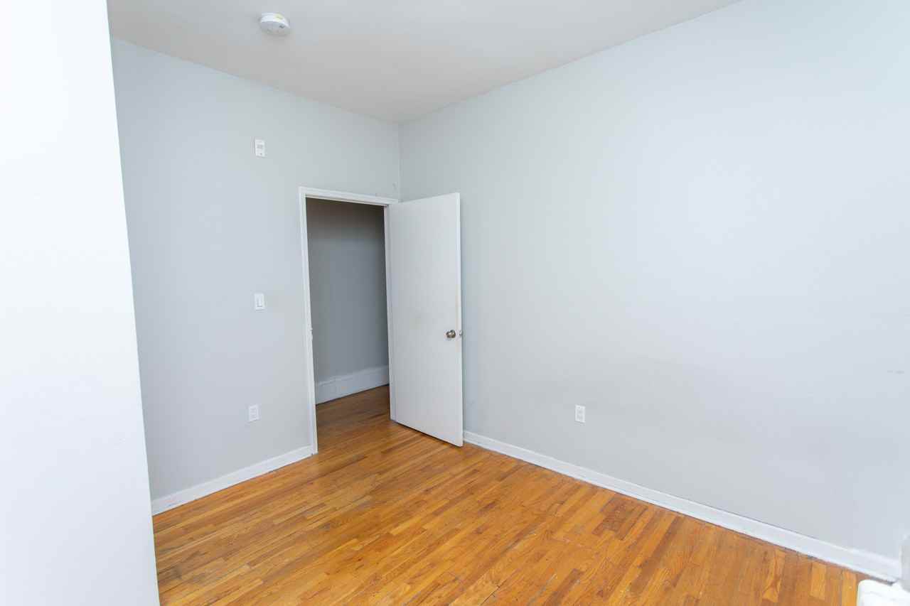 Bathurst St & Harbord St #2 - Photo 7 of 21