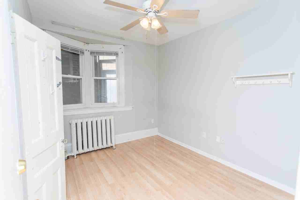682 Bathurst Street - Photo 8