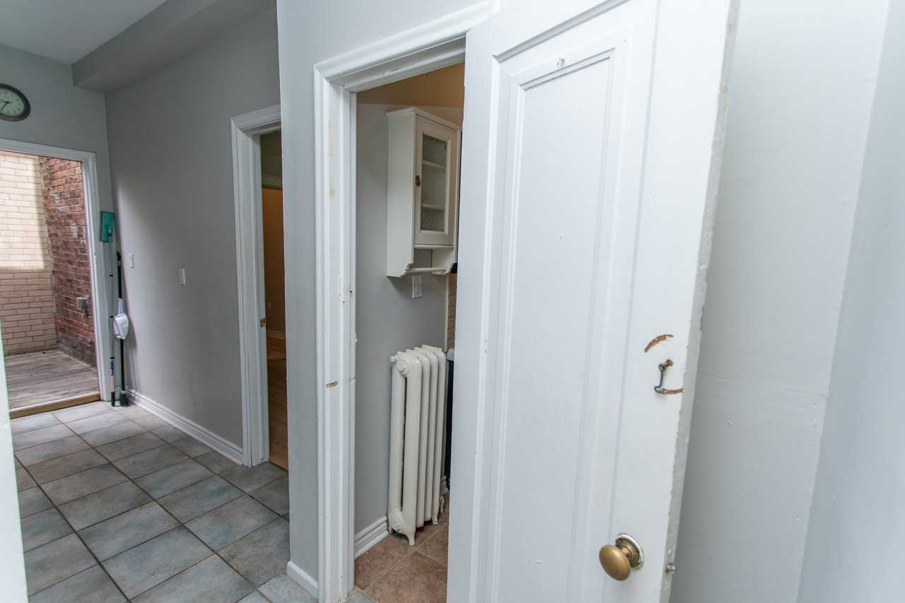 682 Bathurst Street - Photo 10