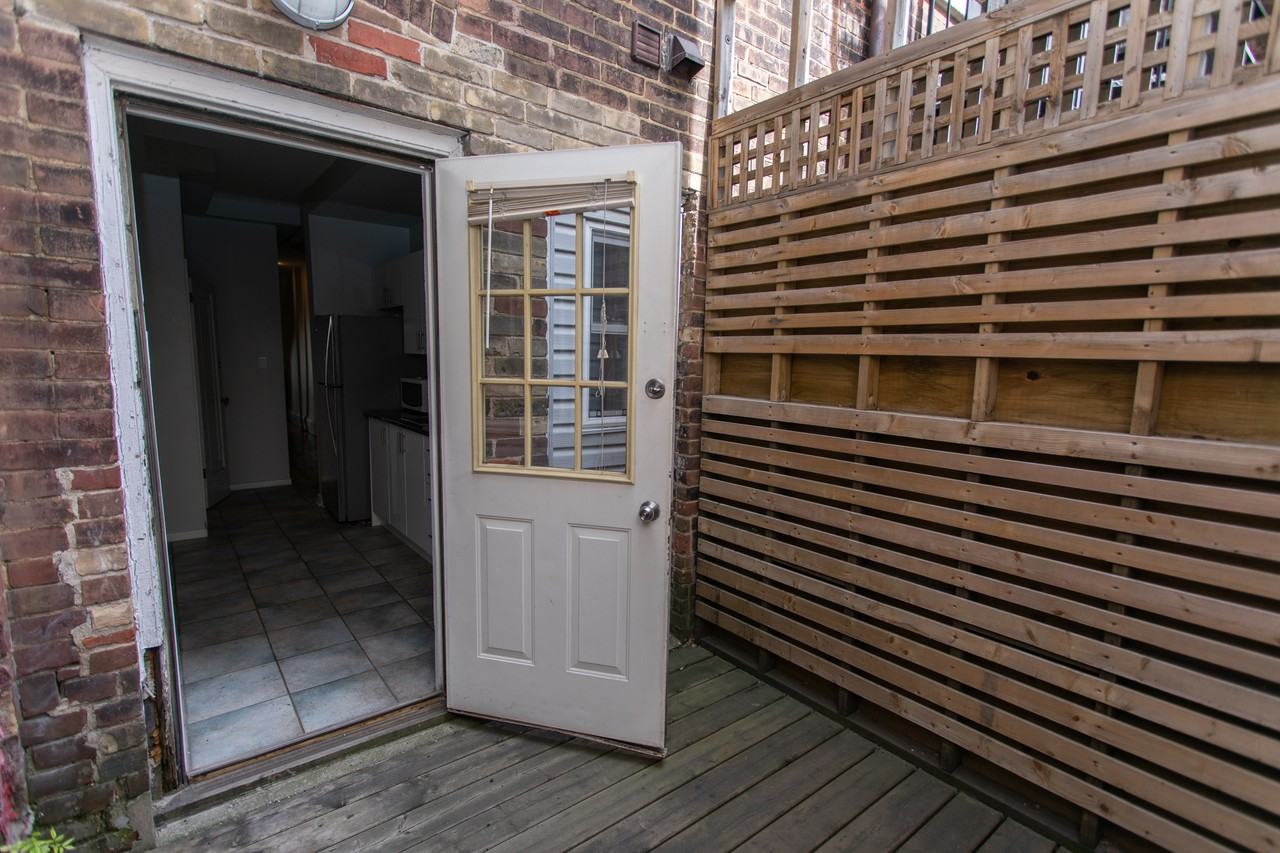 682 Bathurst Street - Photo 20