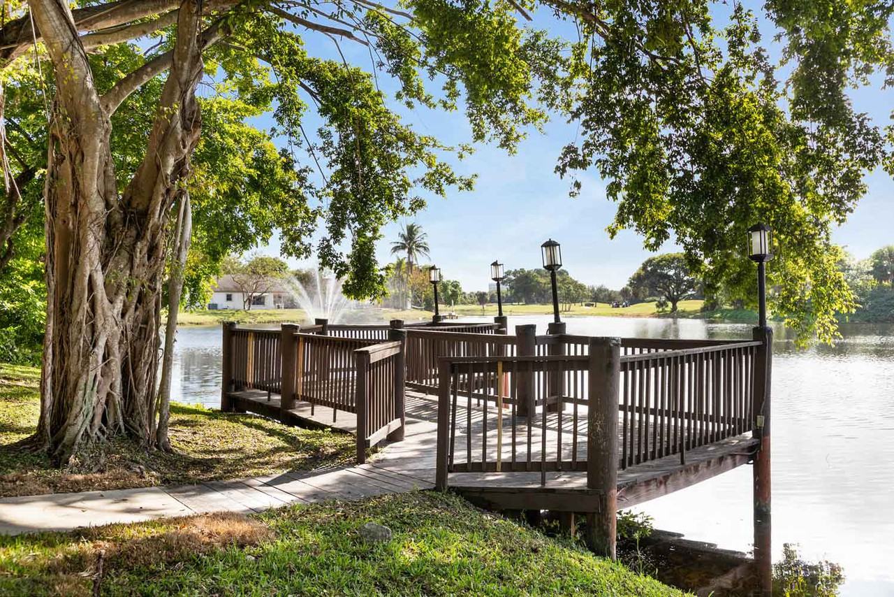 Nottingham Pine - Photo 4 of 31